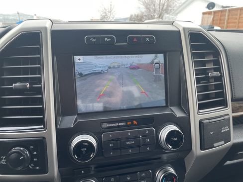 Used 2018 Ford F150 Lariat w/ Equipment Group 502A Luxury image 6