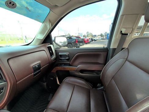 Used 2018 Chevrolet Silverado 1500 High Country image 10
