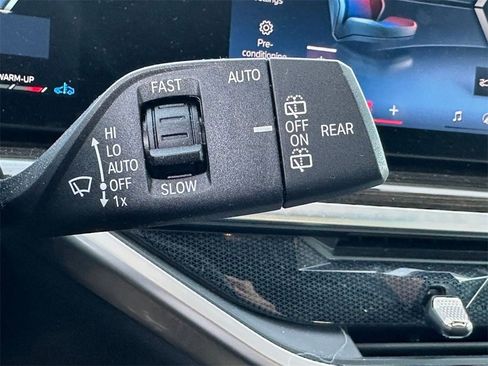 Used 2024 BMW X5 xDrive40i w/ Premium Package image 25