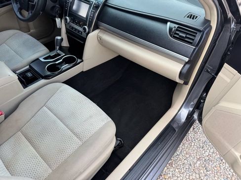 Used 2014 Toyota Camry LE FWD image 14