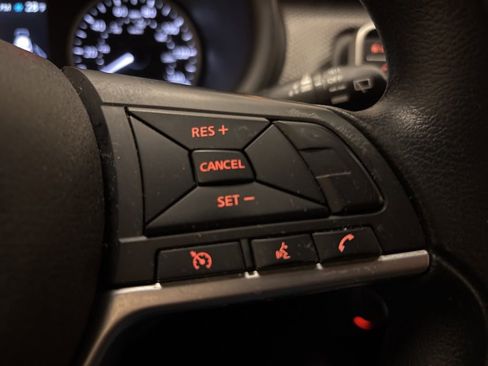 Used 2018 Nissan Kicks SV image 15