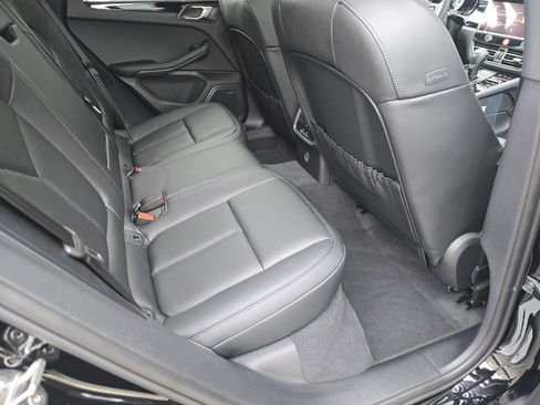 New 2026 Porsche Macan S image 15