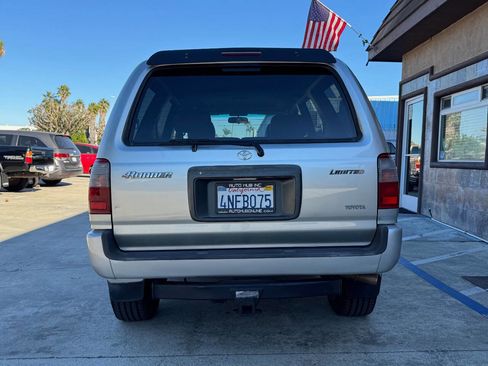 Used 2000 Toyota 4Runner Limited image 9