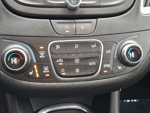 Used 2024 Chevrolet Malibu LT image 16