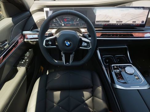 New 2026 BMW 740i w/ Premium Package RWD image 15