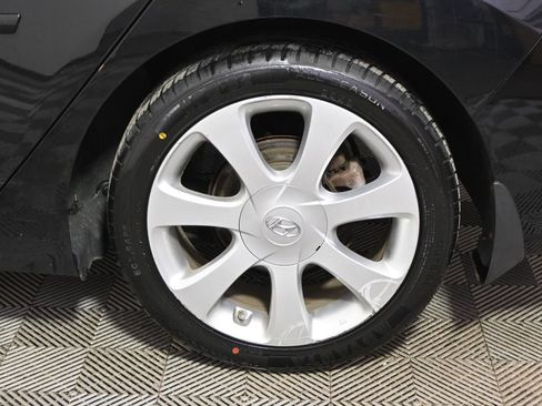 Used 2013 Hyundai Elantra Limited image 20