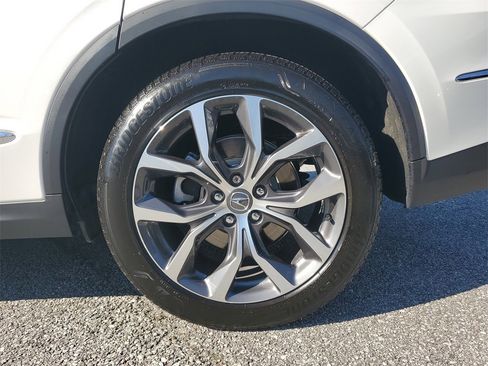 Certified 2024 Acura MDX FWD w/ Technology Package image 11