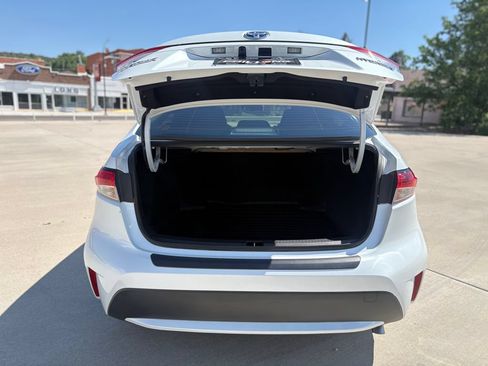 Used 2022 Toyota Corolla LE FWD image 9