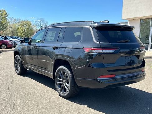 New 2026 Jeep Grand Cherokee L Limited AWD/4WD image 4
