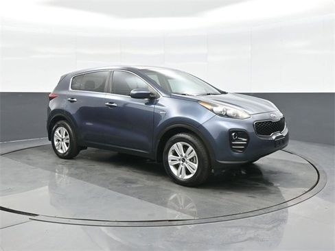 Used 2019 Kia Sportage LX image 1