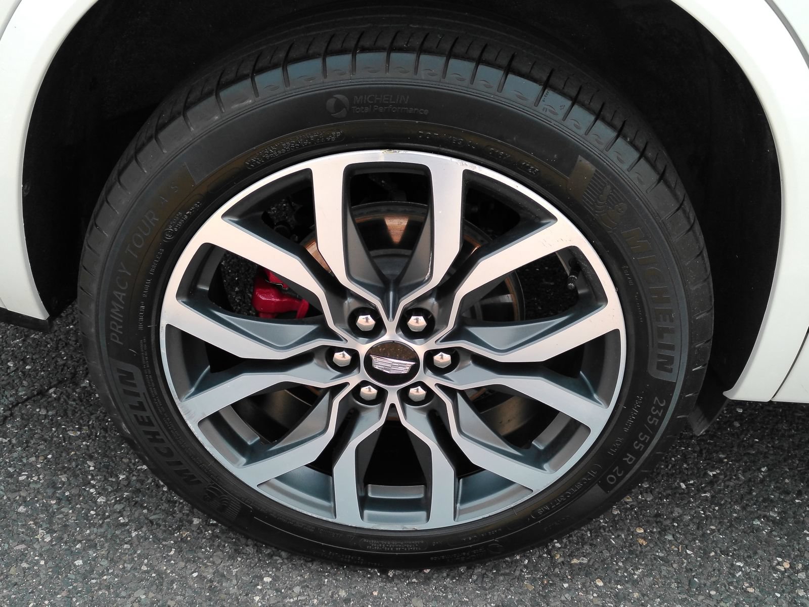 Certified 2023 Cadillac XT6 Sport w/ LPO, Floor Liner Package AWD/4WD image 36