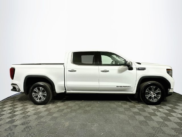 Used 2026 GMC Sierra 1500 SLT RWD image 9