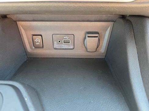 Used 2024 Nissan Sentra S image 19