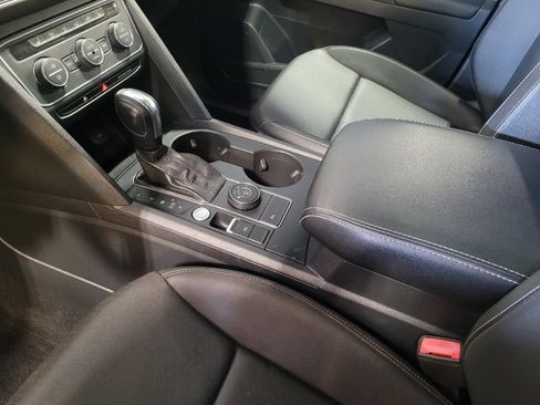 Used 2021 Volkswagen Atlas SE w/ Panoramic Sunroof Package AWD/4WD image 26