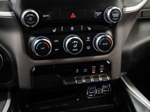 Used 2020 RAM 1500 Big Horn AWD/4WD image 19