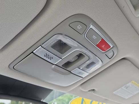 Certified 2024 Kia Telluride EX w/ EX Captain's Chair Package FWD image 32