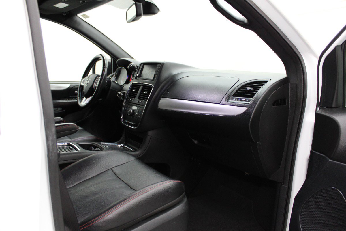 Used 2019 Dodge Grand Caravan GT FWD image 11