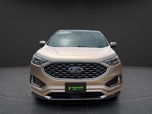 Used 2020 Ford Edge Titanium w/ Equipment Group 301A AWD/4WD image 2