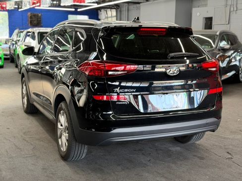Used 2021 Hyundai Tucson Value FWD image 4