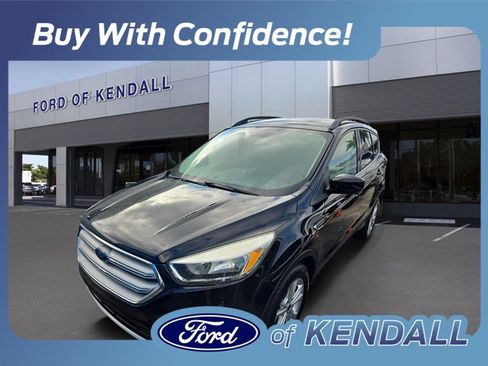 Used 2018 Ford Escape SE w/ SE Sync 3 Package image 1