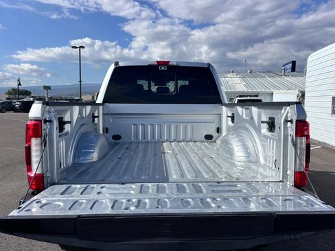 Used 2018 Ford F250 Lariat w/ Lariat Ultimate Package AWD/4WD image 8
