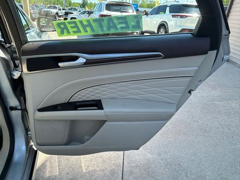 Used 2017 Ford Fusion Platinum AWD/4WD image 15