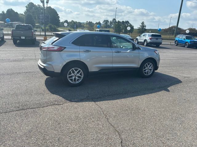 Used 2023 Ford Edge SEL w/ Convenience Package AWD/4WD image 39
