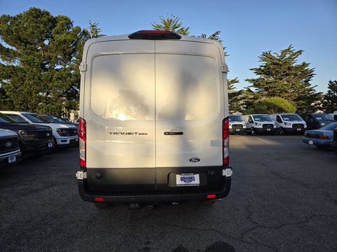 New 2026 Ford Transit 250 148 Medium Roof RWD image 5