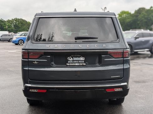Used 2024 Jeep Wagoneer L Series II w/ Convenience Group I AWD/4WD image 8