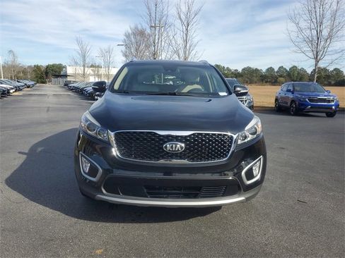 Used 2018 Kia Sorento EX w/ EX Advanced Touring Package image 2
