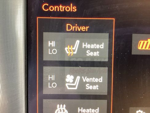 Used 2023 Dodge Challenger R/T Scat Pack w/ Plus Package image 6