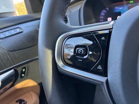 New 2025 Volvo XC90 T8 Ultra w/ Protection Package Premier AWD/4WD image 28