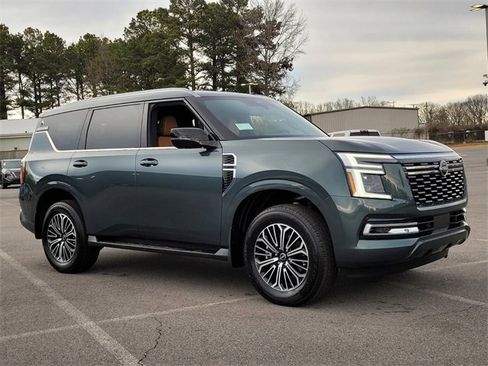 New 2026 Nissan Armada SL w/ Captain's Chari Seat Package image 4