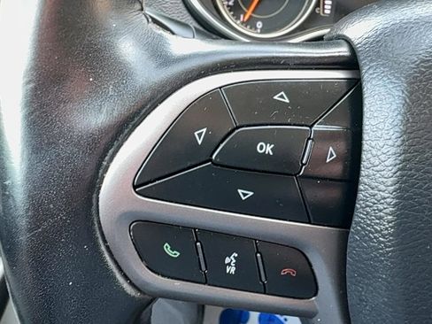 Used 2020 Jeep Cherokee Latitude Lux w/ Comfort/Convenience Group image 24