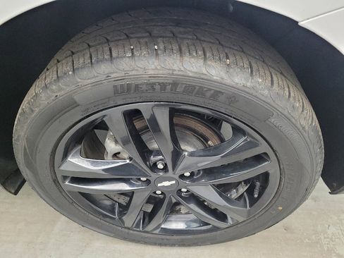 Used 2021 Chevrolet Equinox LT image 31