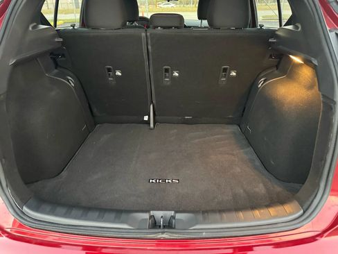Used 2024 Nissan Kicks SR image 15
