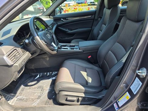 Used 2020 Honda Accord Sport image 3