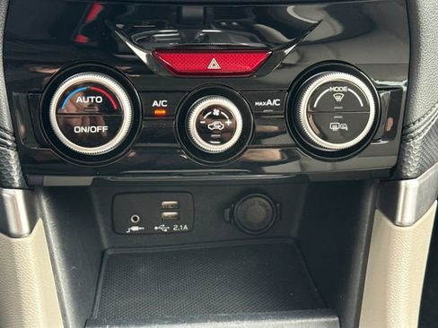 Used 2022 Subaru Forester Premium image 33