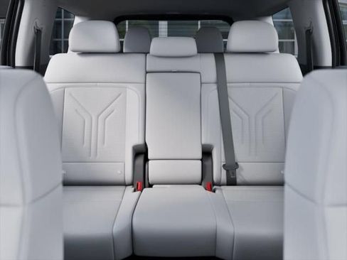 New 2025 Hyundai Santa Fe SEL image 12