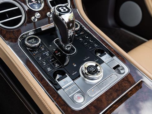 Used 2020 Bentley Continental GT image 37