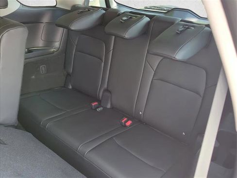 New 2026 Nissan Pathfinder SL AWD/4WD image 18