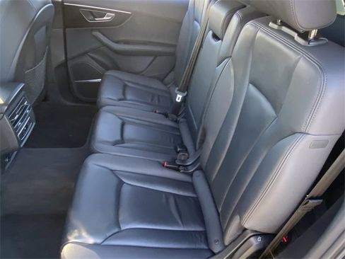 Used 2023 Audi Q7 3.0T Premium Plus image 25