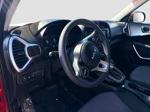 Used 2024 Kia Soul LX w/ Option Group 015 FWD image 9