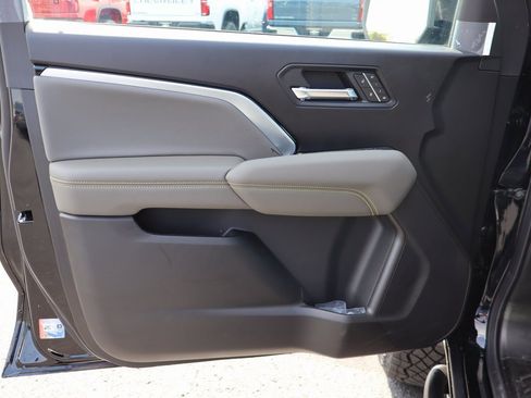 New 2026 Chevrolet Colorado ZR2 w/ ZR2 Bison Edition image 3