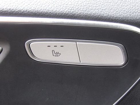 Used 2023 Mercedes-Benz Metris Passenger image 12