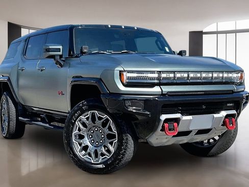 Used 2024 GMC Hummer EV 3X w/ LPO, Illumination Package AWD/4WD image 11