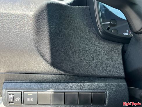 Certified 2024 Toyota Corolla LE FWD image 32