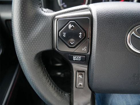 Certified 2024 Toyota 4Runner TRD Off-Road image 27