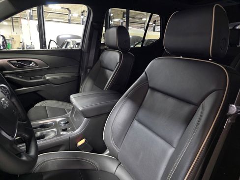 Used 2023 Chevrolet Traverse Premier w/ Redline Edition FWD image 25
