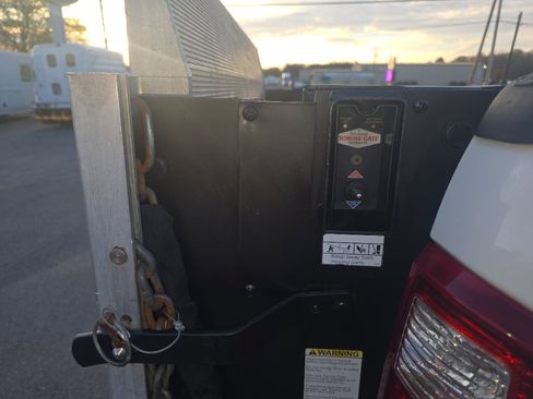 Used 2014 Ford F250 XL w/ Power Equipment Group image 10